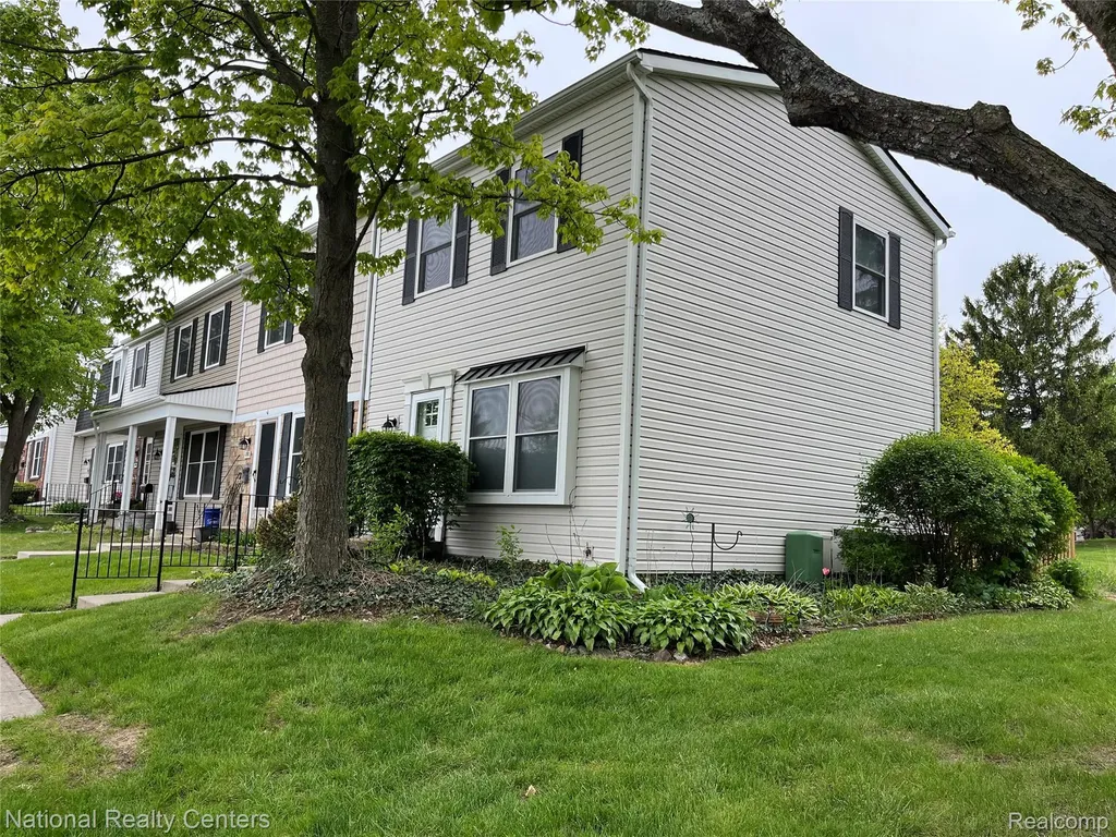 1200 Marseille Court Rochester Hills City MI 48307