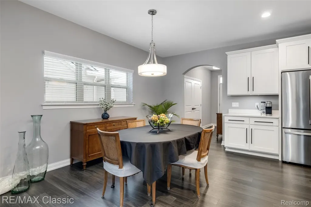 8047 Bridgestone Boulevard White Lake Charter Township MI 48386