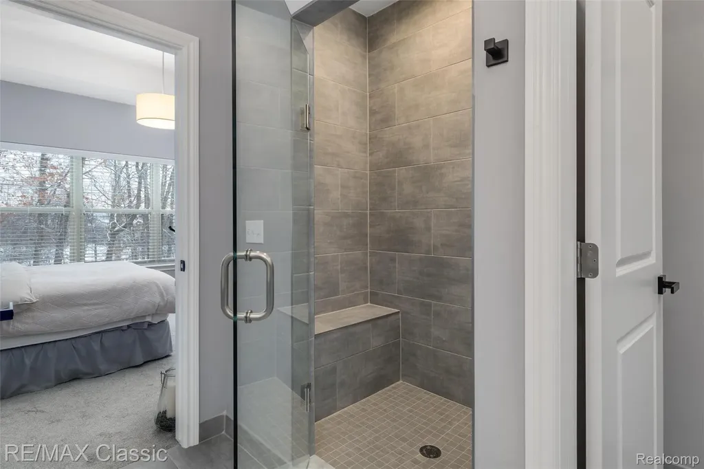 8047 Bridgestone Boulevard White Lake Charter Township MI 48386