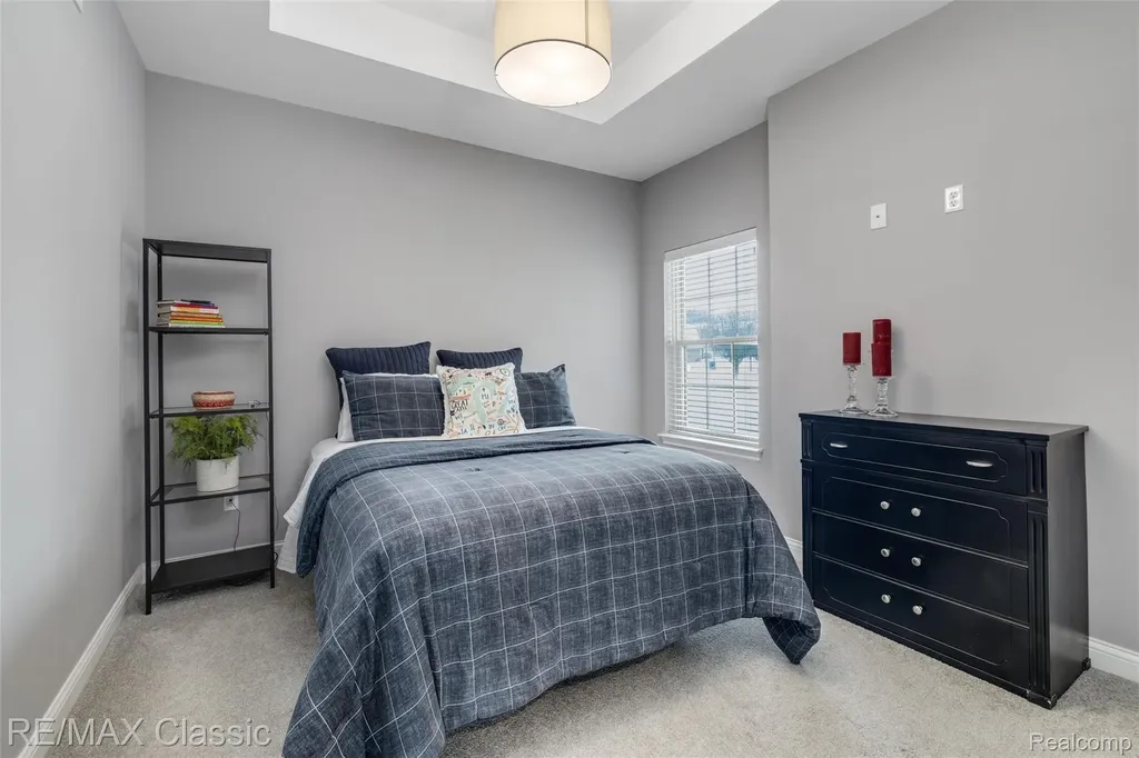 8047 Bridgestone Boulevard White Lake Charter Township MI 48386
