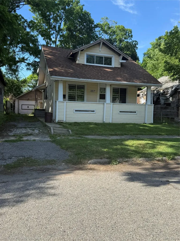 2217 Maryland Avenue Flint City MI 48506