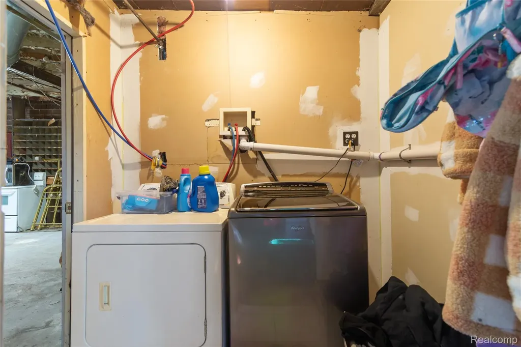 3279 Emmett Road Emmett Village MI 48022