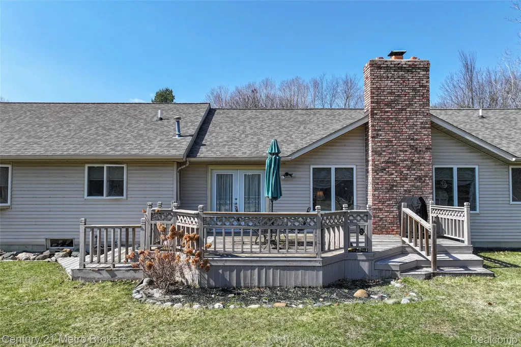 5464 N Seymour Road Flushing Charter Township MI 48433