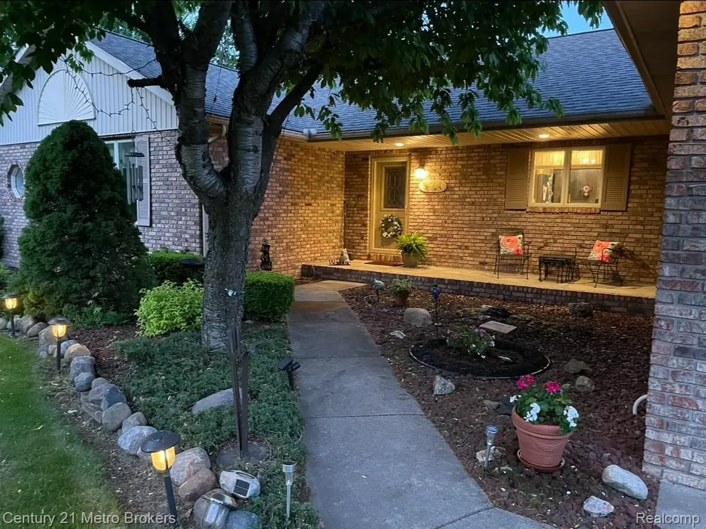 5464 N Seymour Road Flushing Charter Township MI 48433