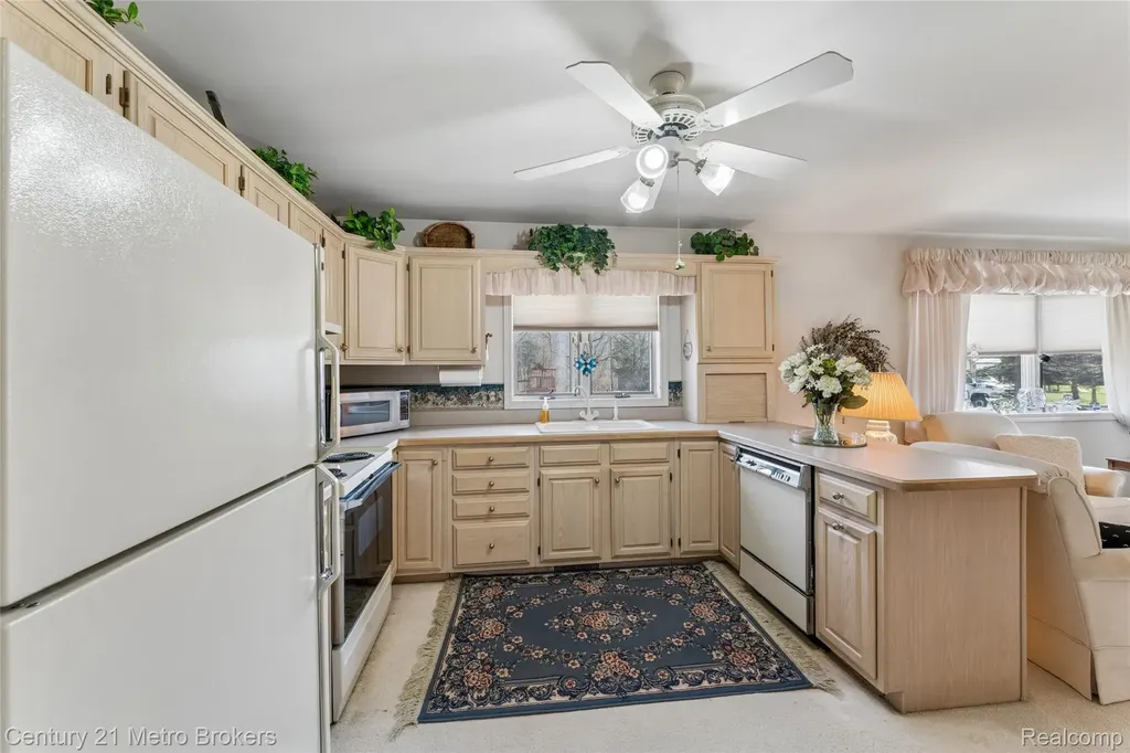 5464 N Seymour Road Flushing Charter Township MI 48433