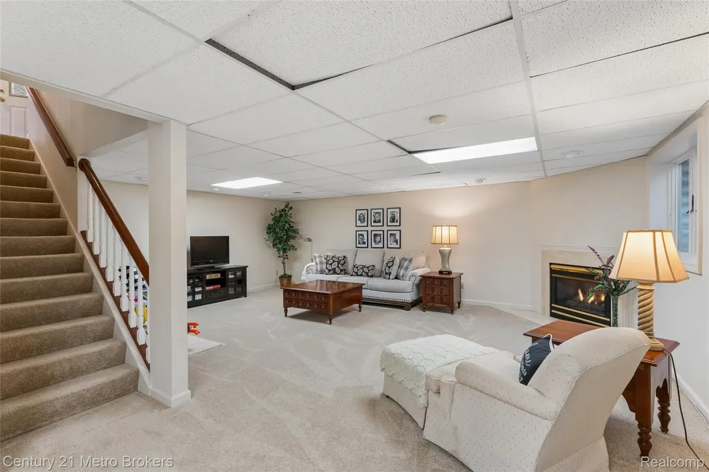 5464 N Seymour Road Flushing Charter Township MI 48433
