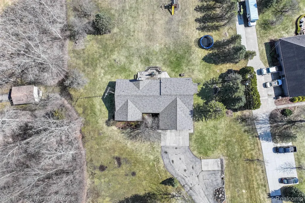 5464 N Seymour Road Flushing Charter Township MI 48433