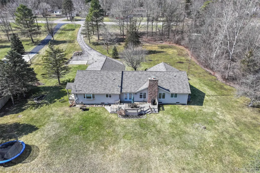 5464 N Seymour Road Flushing Charter Township MI 48433