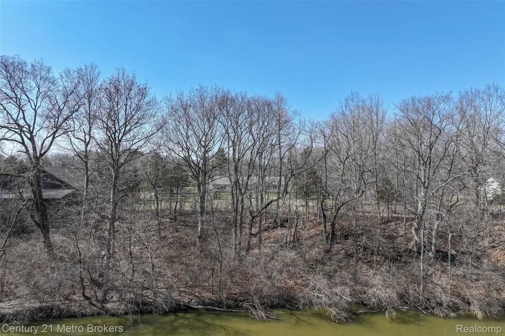 5464 N Seymour Road Flushing Charter Township MI 48433