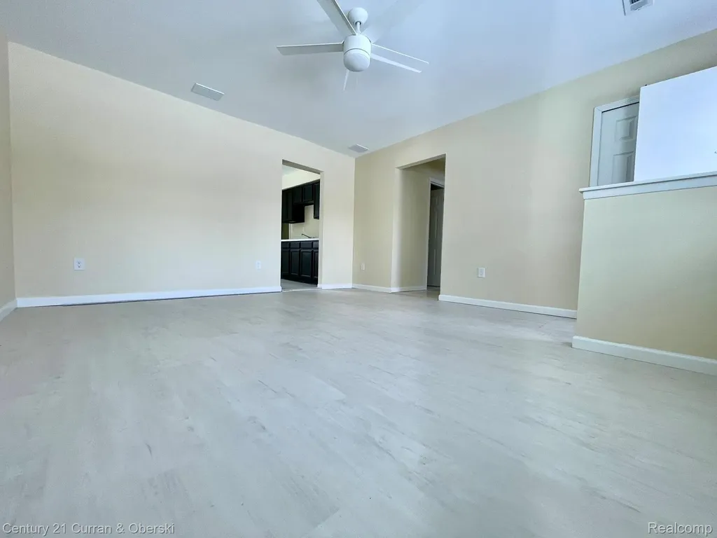 26141 Yale Street Inkster City MI 48141