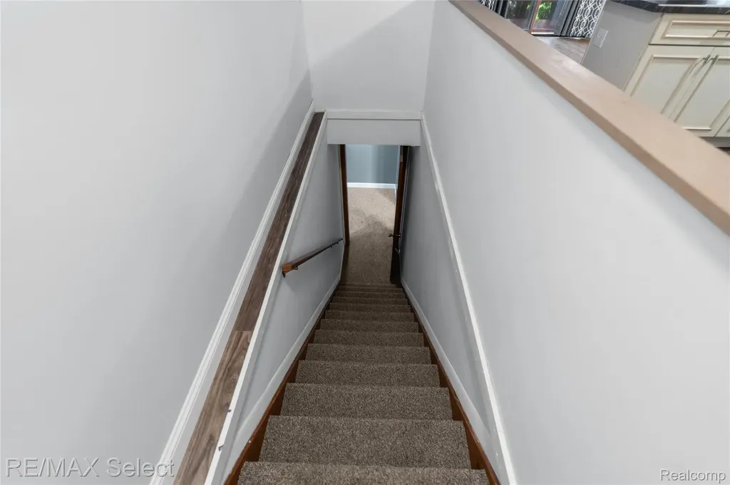 580 Oakbrook Circle Flushing City MI 48433