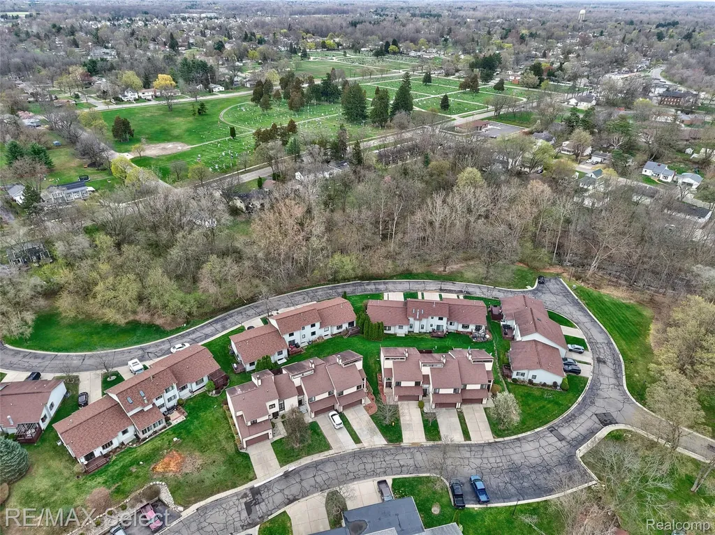 580 Oakbrook Circle Flushing City MI 48433