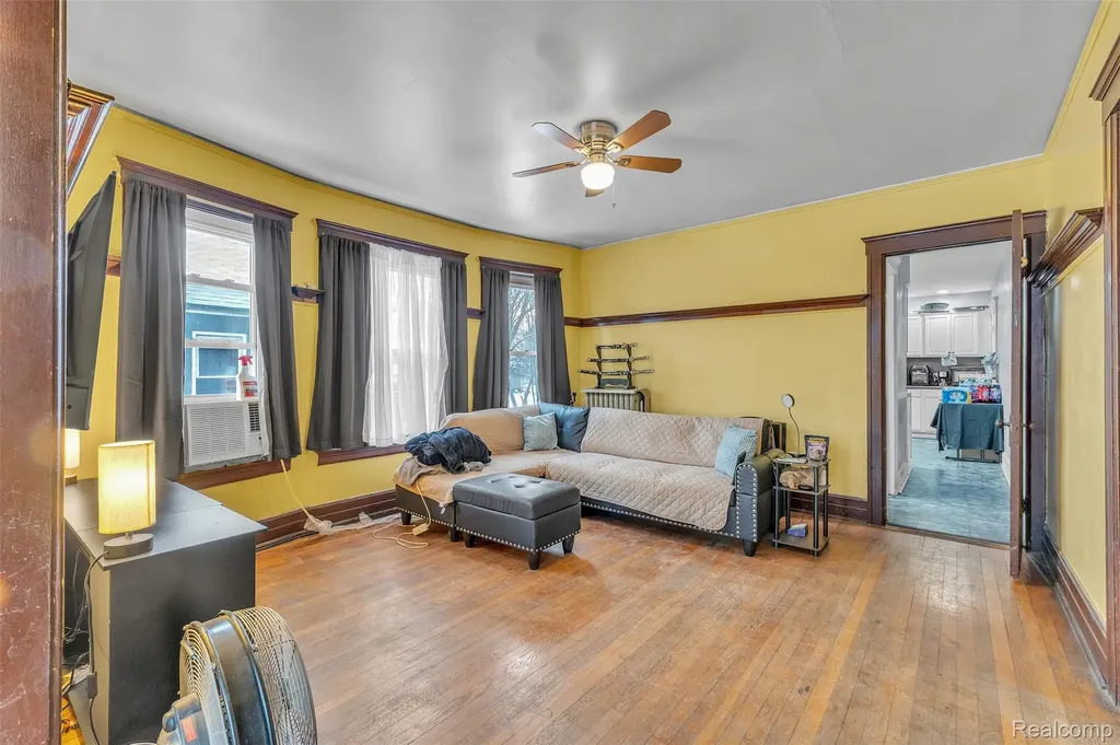 3521 Harding Street Detroit City MI 48214