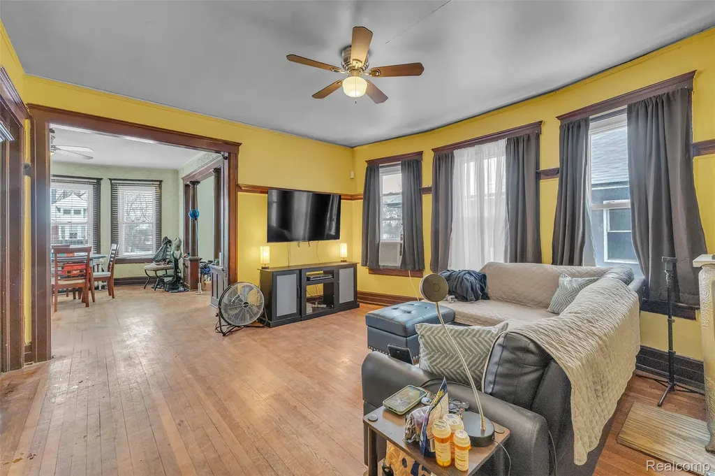 3521 Harding Street Detroit City MI 48214