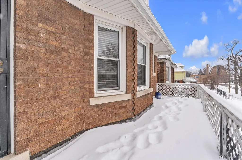 3521 Harding Street Detroit City MI 48214