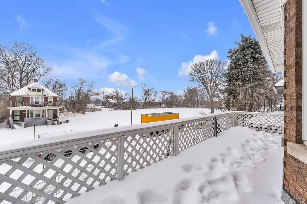 3521 Harding Street Detroit City MI 48214