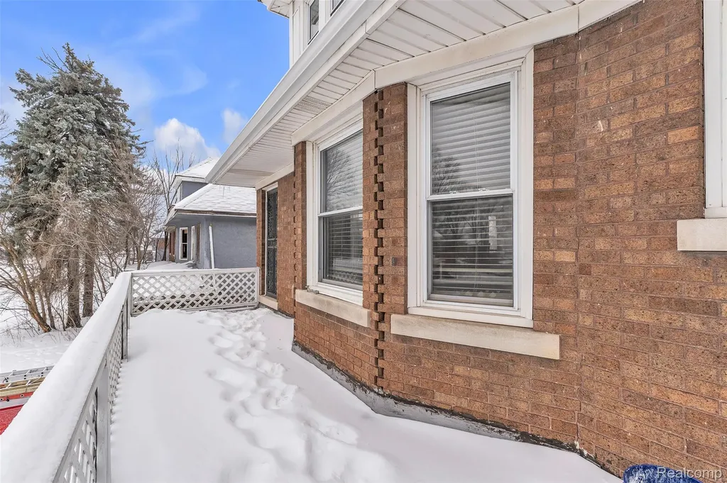 3521 Harding Street Detroit City MI 48214