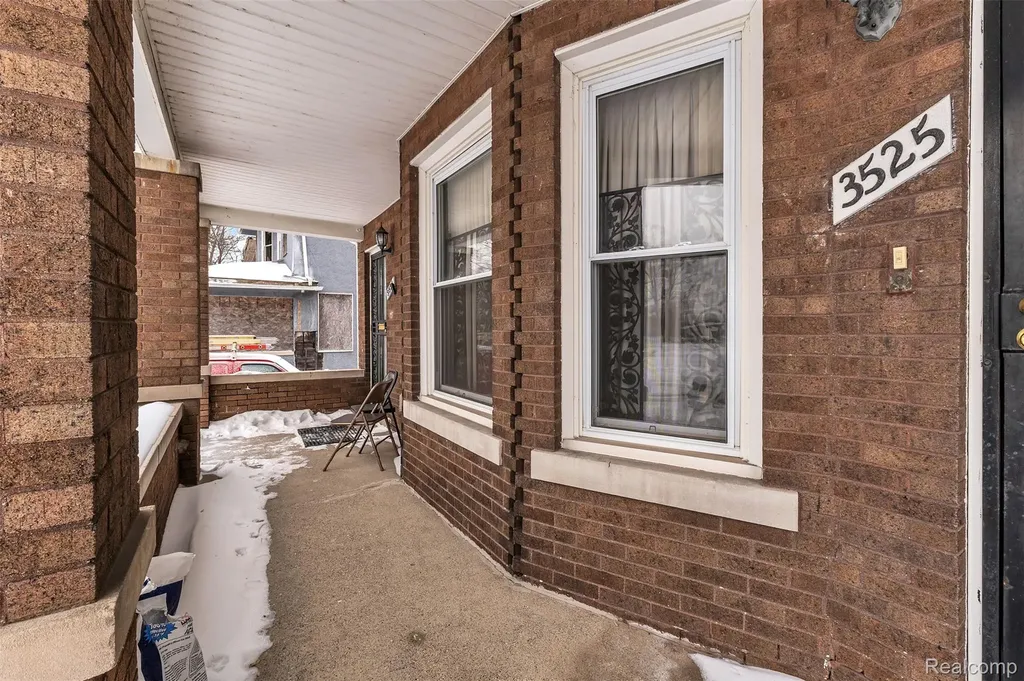 3521 Harding Street Detroit City MI 48214