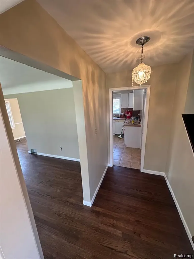 18259 Spring Court S Fraser City MI 48026