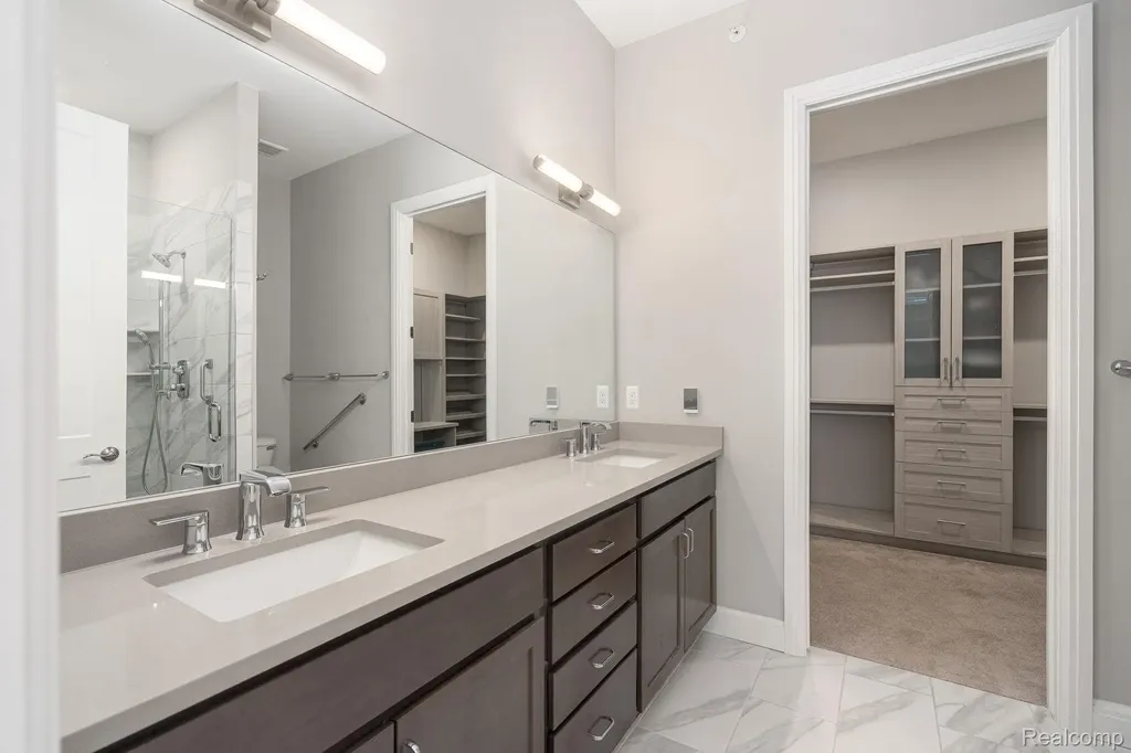 7484 Gramercy Circle West Bloomfield Charter Township MI 48322