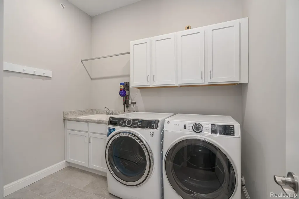 7484 Gramercy Circle West Bloomfield Charter Township MI 48322