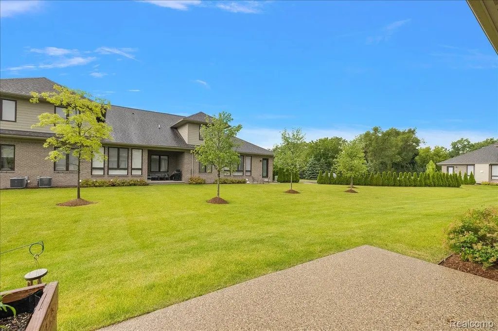 7484 Gramercy Circle West Bloomfield Charter Township MI 48322