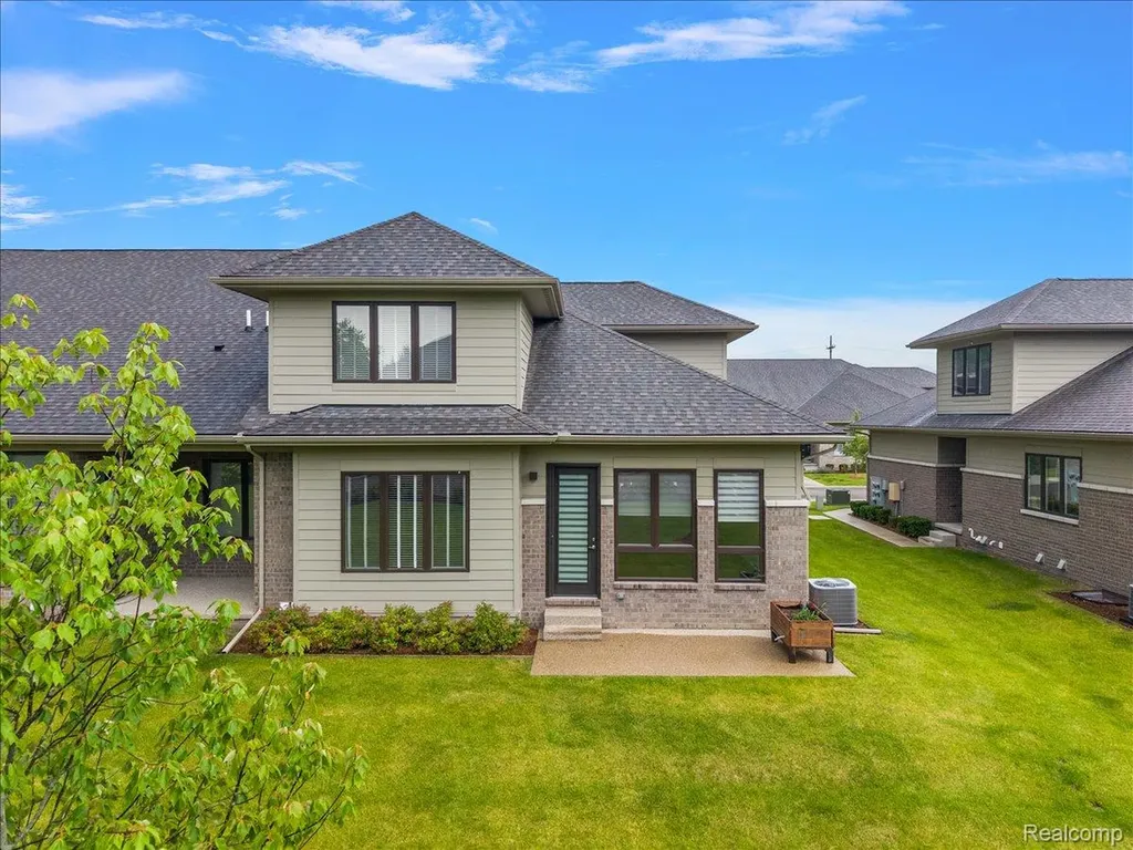 7484 Gramercy Circle West Bloomfield Charter Township MI 48322
