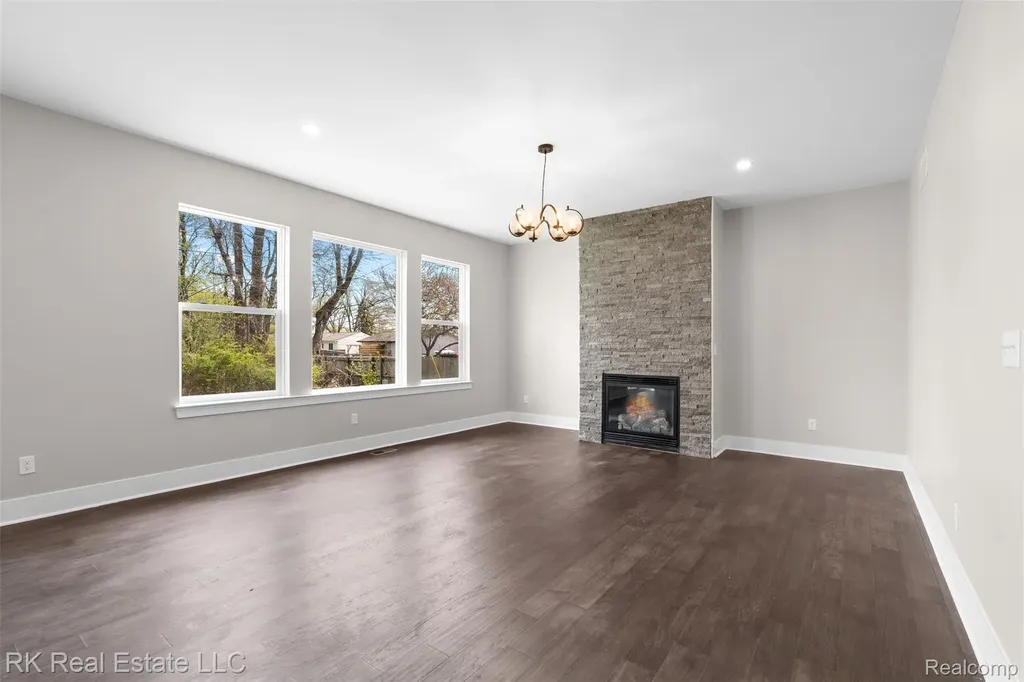47260 Dequindre Road E Shelby Charter Township MI 48317