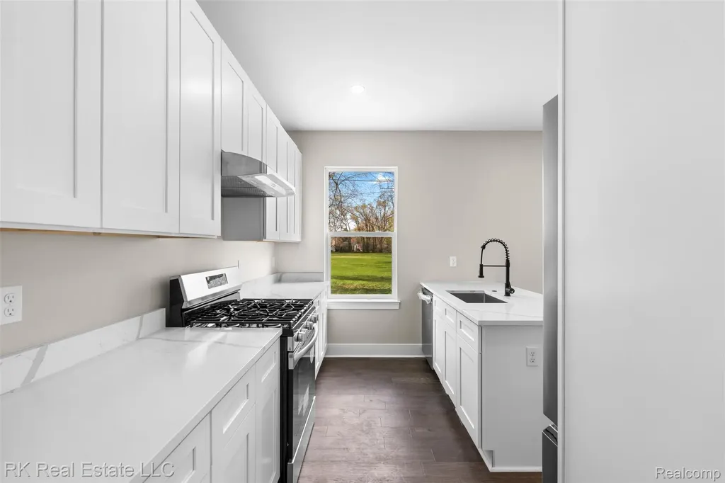 47260 Dequindre Road E Shelby Charter Township MI 48317