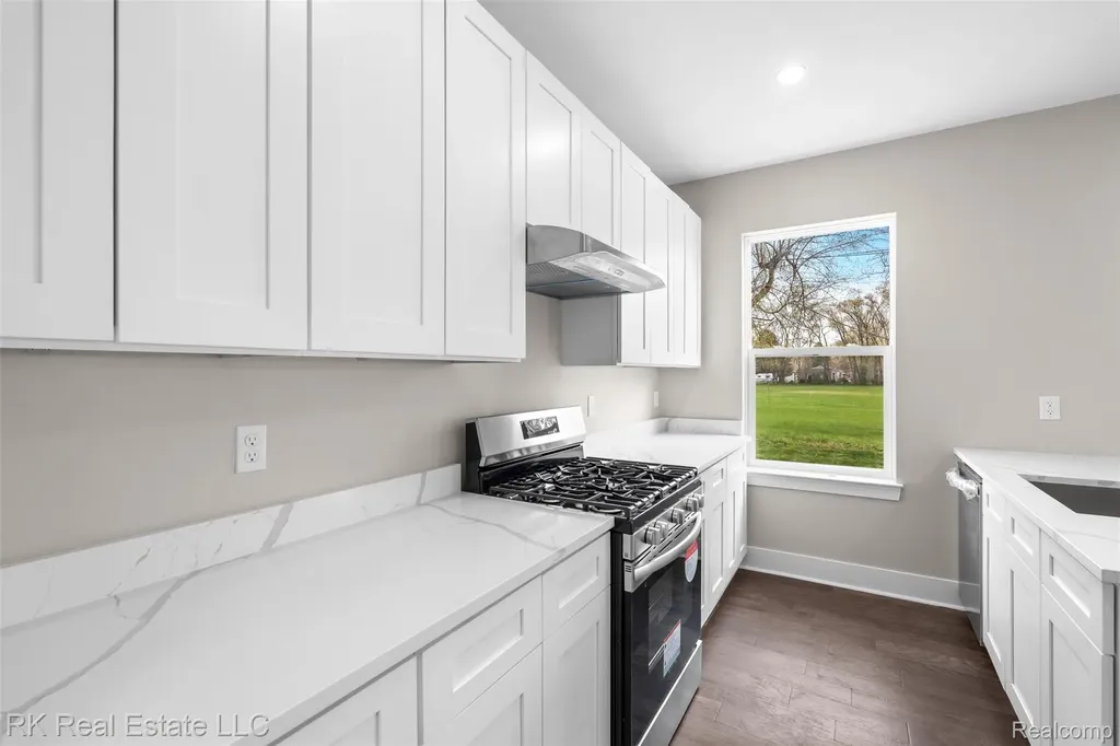 47260 Dequindre Road E Shelby Charter Township MI 48317