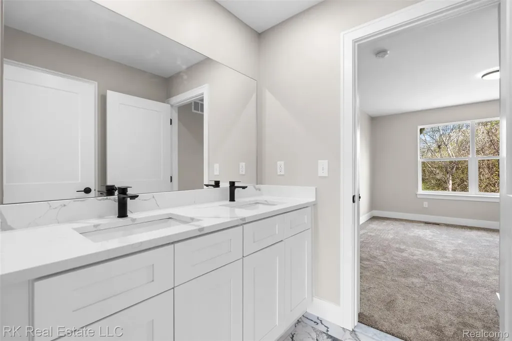 47260 Dequindre Road E Shelby Charter Township MI 48317