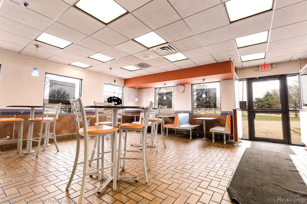 17431 Dix Road Melvindale City MI 48122