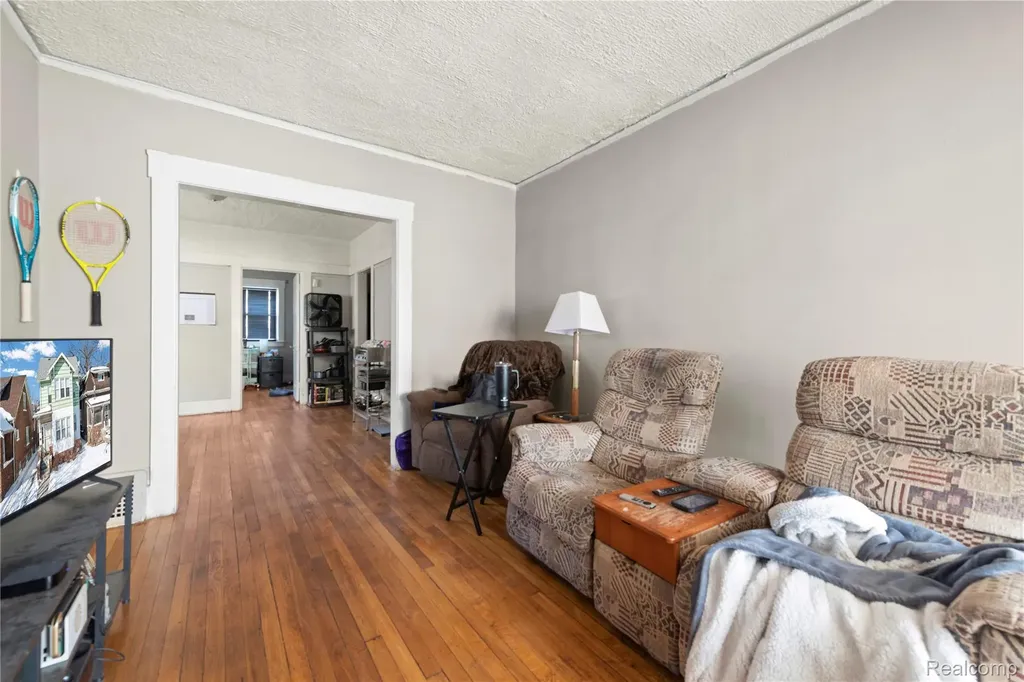 5272 Maplewood Street Detroit City MI 48204