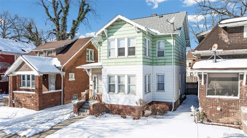 5272 Maplewood Street Detroit City MI 48204