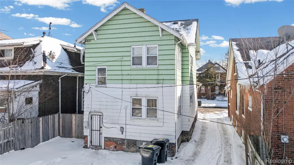 5272 Maplewood Street Detroit City MI 48204