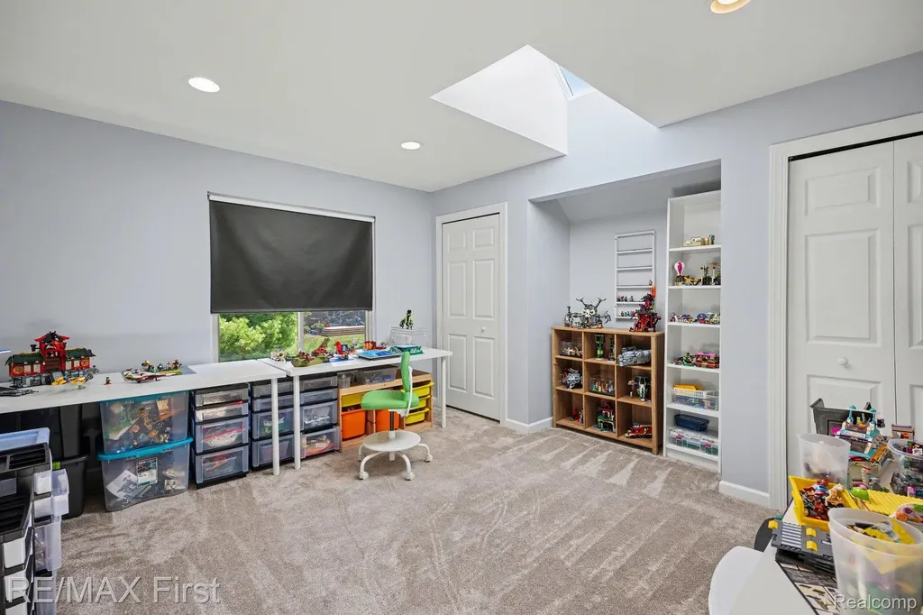 20400 Robinway Drive Clinton Charter Township MI 48036