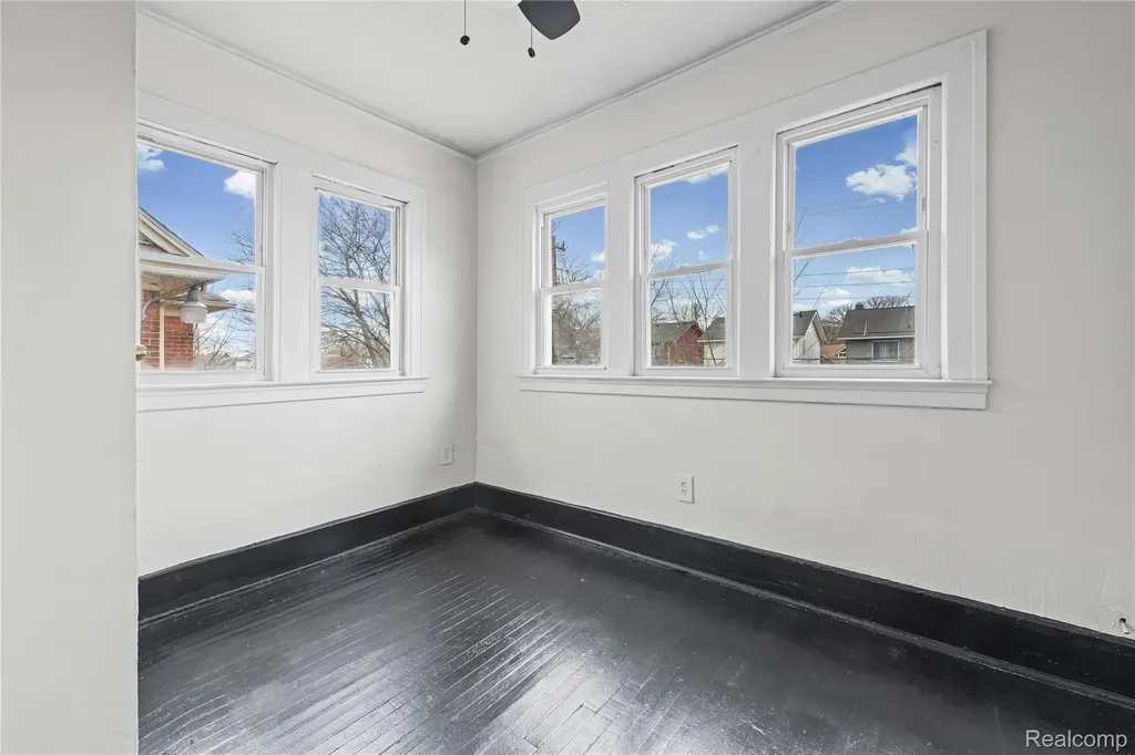 5510, 5512 Whitfield Street Detroit City MI 48204
