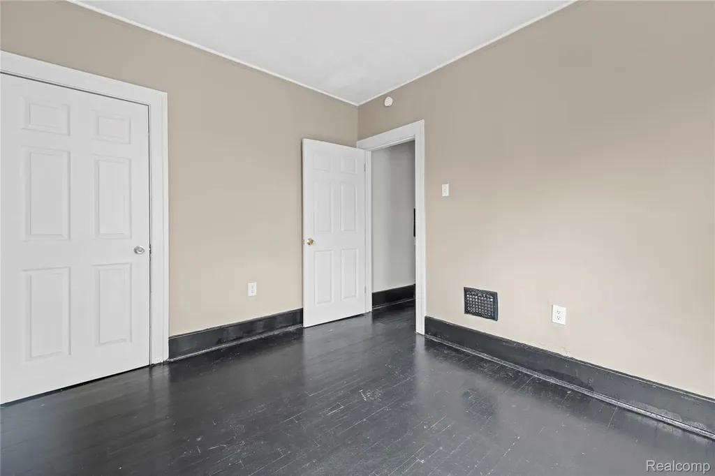 5510, 5512 Whitfield Street Detroit City MI 48204