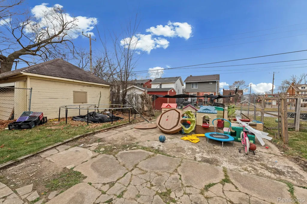 5510, 5512 Whitfield Street Detroit City MI 48204