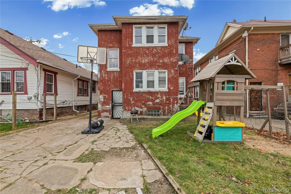 5510, 5512 Whitfield Street Detroit City MI 48204