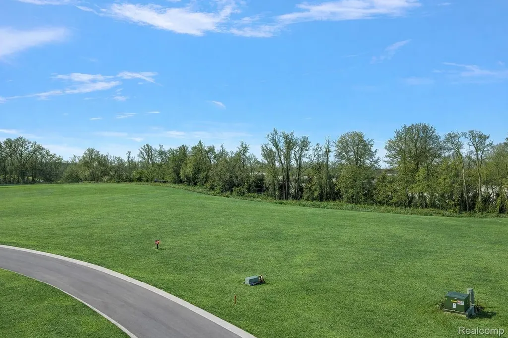 1583 Vista Drive Oakland Charter Township MI 48363