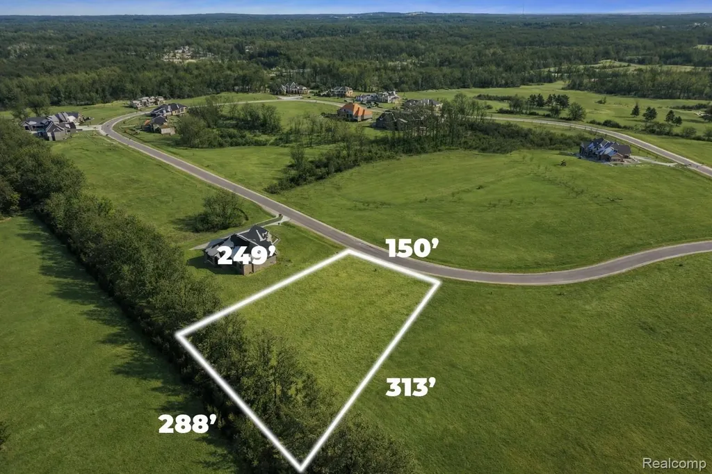 1583 Vista Drive Oakland Charter Township MI 48363
