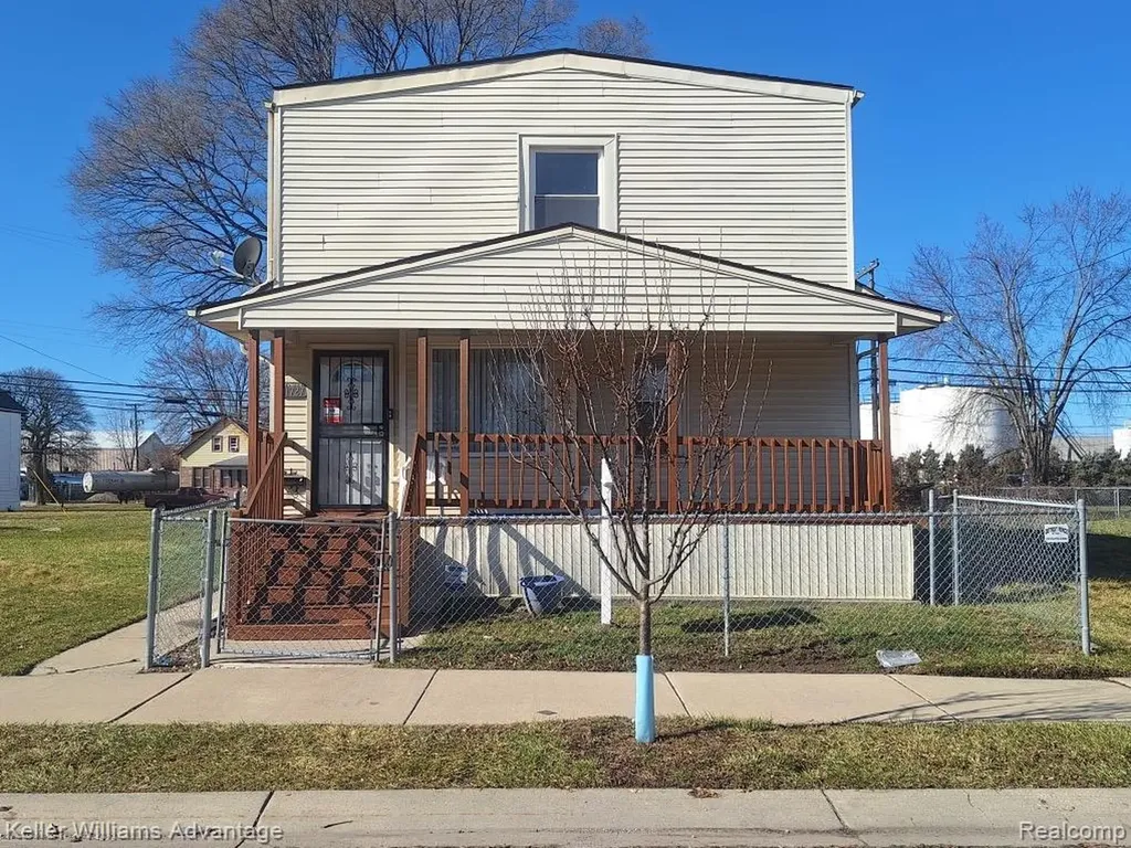 11727 Dyar Street Hamtramck City MI 48212