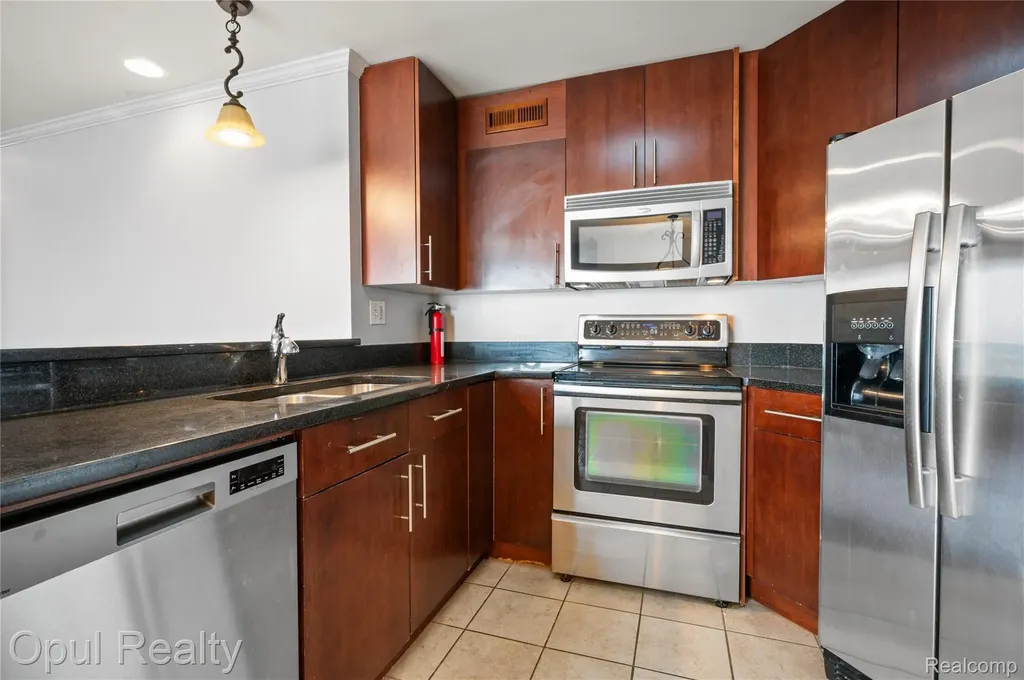 1001 W Jefferson Avenue Detroit City MI 48226
