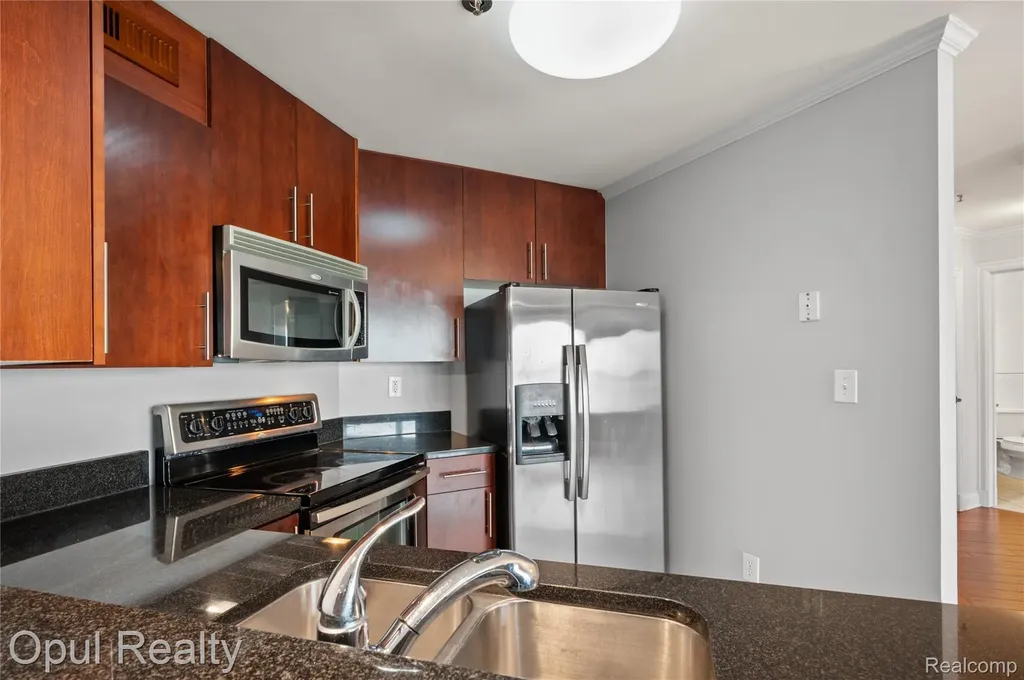 1001 W Jefferson Avenue Detroit City MI 48226