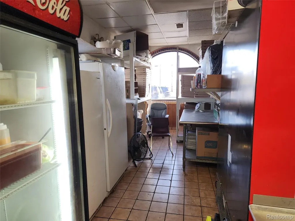 19450 Van Horn Road Woodhaven City MI 48183