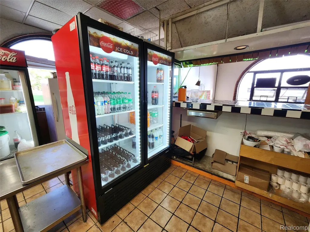 19450 Van Horn Road Woodhaven City MI 48183
