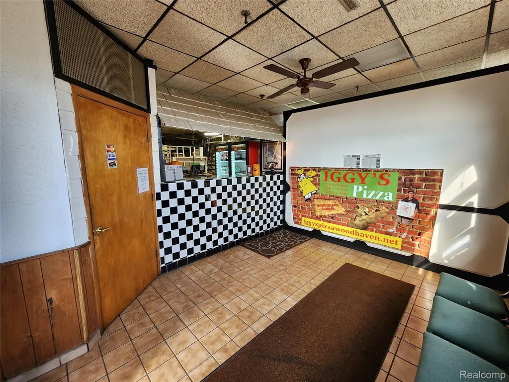 19450 Van Horn Road Woodhaven City MI 48183