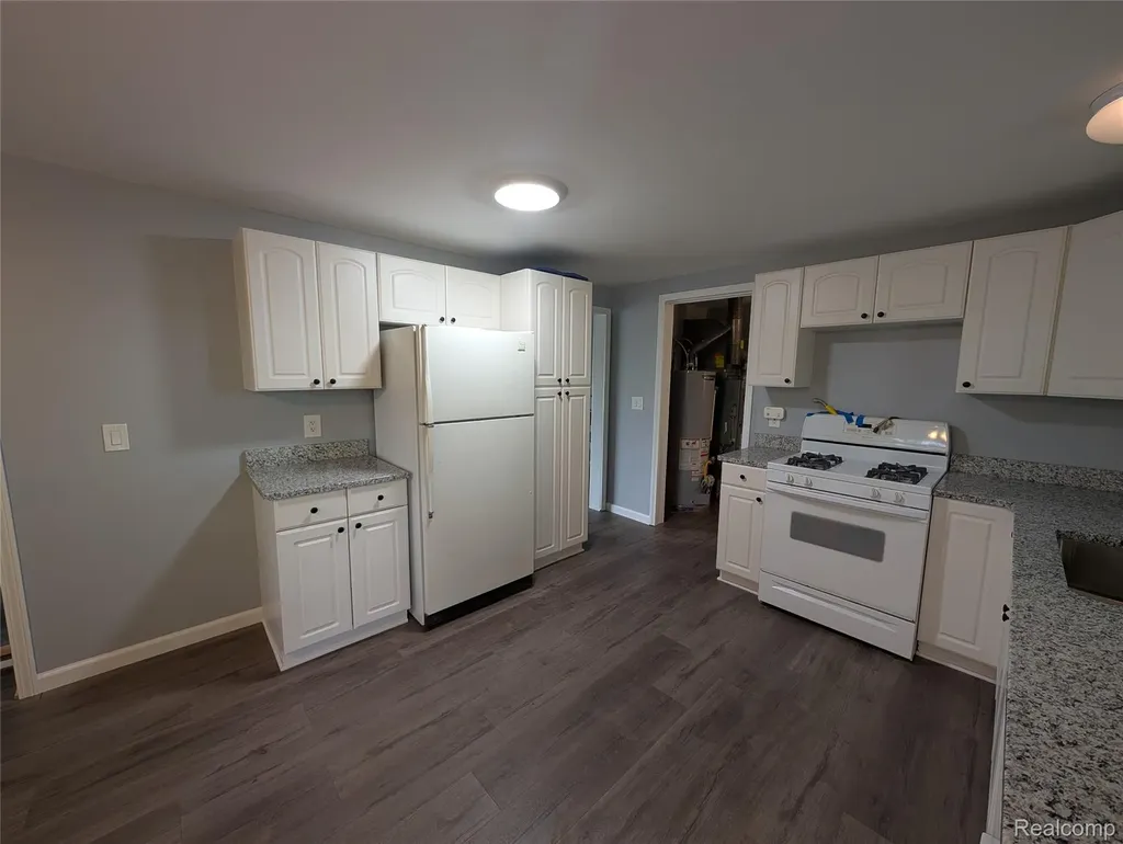 26241 Weigel Road Huron Charter Township MI 48164