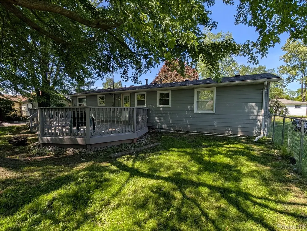 26241 Weigel Road Huron Charter Township MI 48164